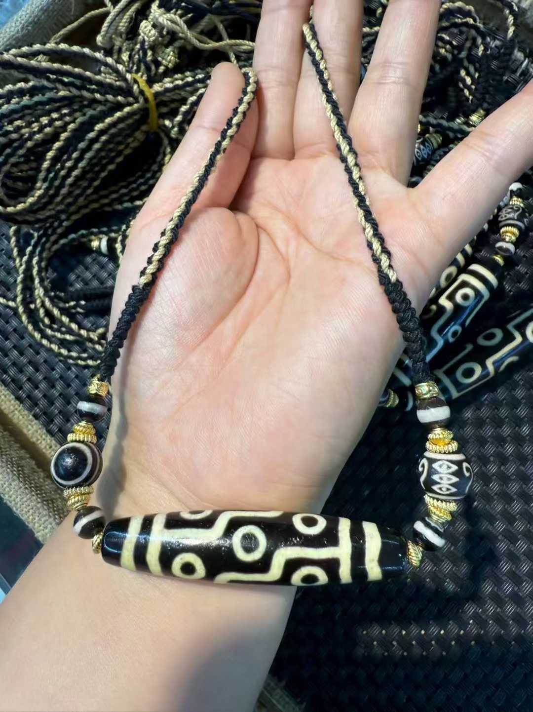 Ethnic Fashion Designers - 10pcs/lot 9 Eyes with invisible Dragon