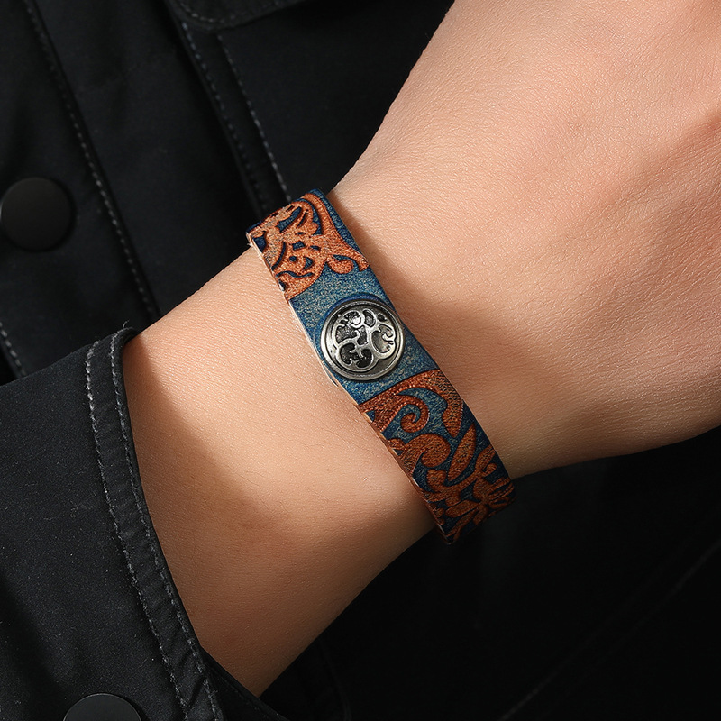 Ethnic Fashion Influencers - Novel Pattern Carved Ethnic Style 021