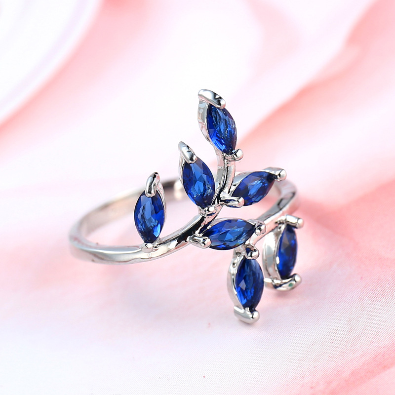 Pretty Blue Leaves Design Ring - Ethnic Fashion Designers 评论和价格