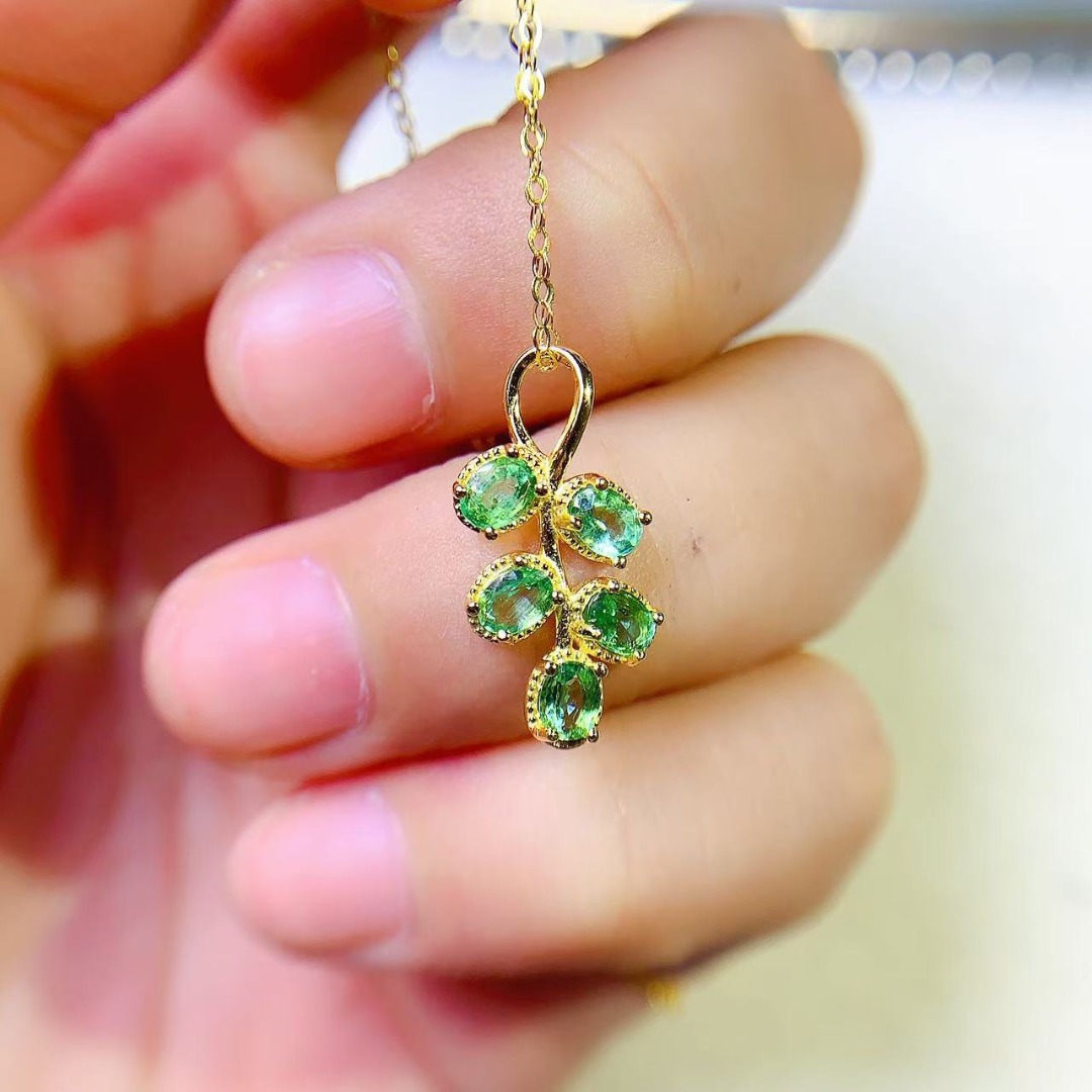 Opulent Genuine Emerald S925 S - Ethnic Fashion Designers 评论和价格